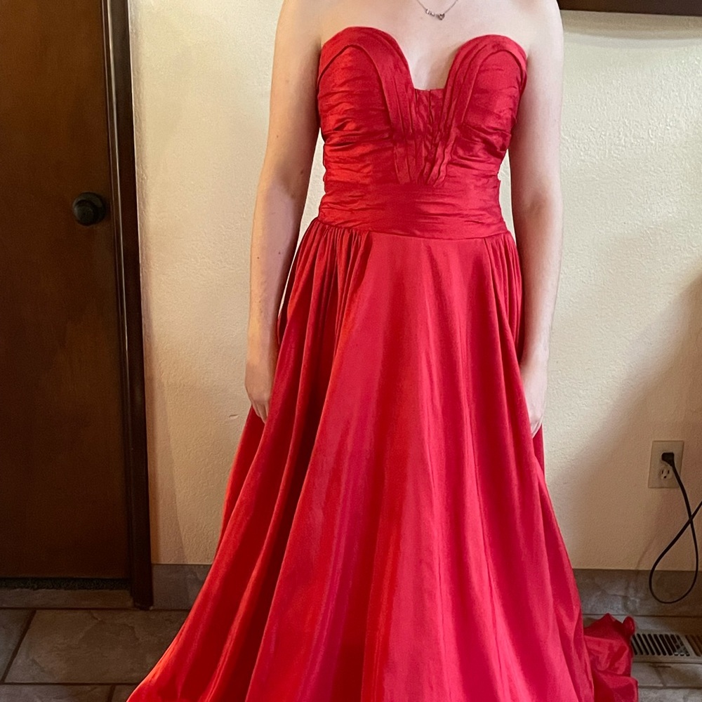Jovani? Dress size 6. Red. Beautiful